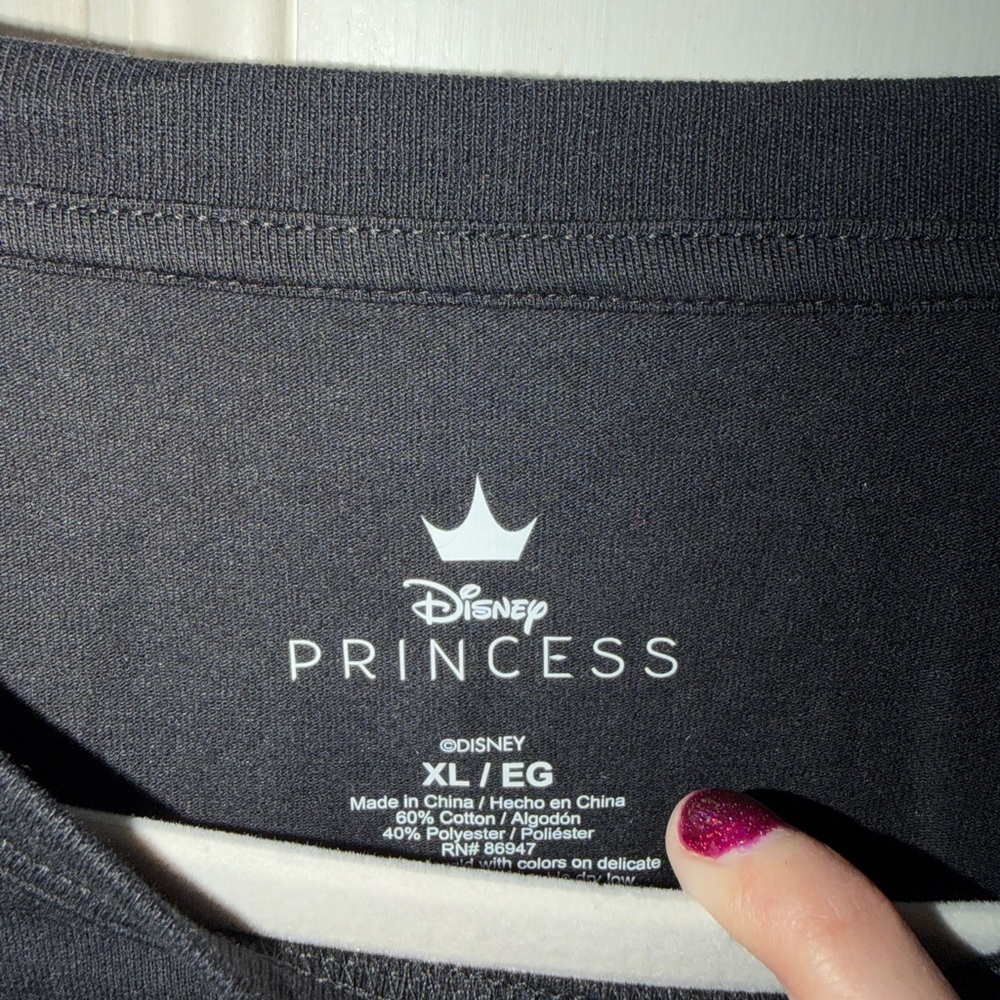 Disney Princess Black T-Shirt - Picture 2 of 4